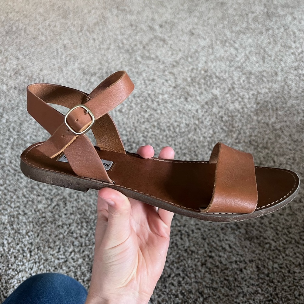 Steve Madden Donddi Sandals☀️